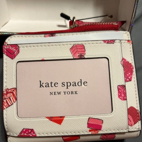 Kate Spade gift box, print Wallet. - Picture 4 of 7